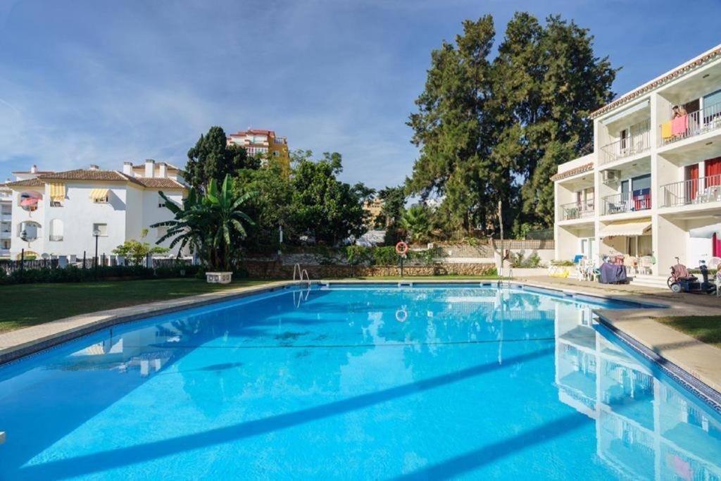 Apartment Armenka Carihuela Park Torremolinos Ngoại thất bức ảnh